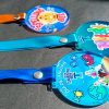Tres modelos de medallas de acrilico personalizadas impresas a todo color.